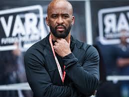 Torcedor não grita nome de diretores, mas eles são&nbsp;importantes